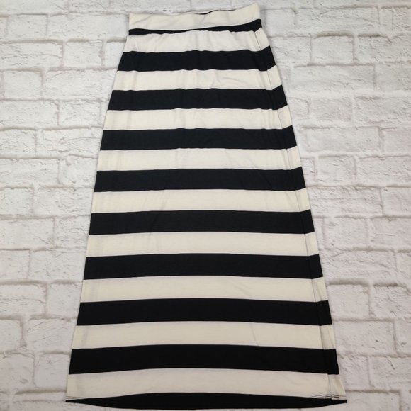 Ambiance Apparel womens maxi skirt off white black horizontal stripe preppy sz S - Picture 5 of 6